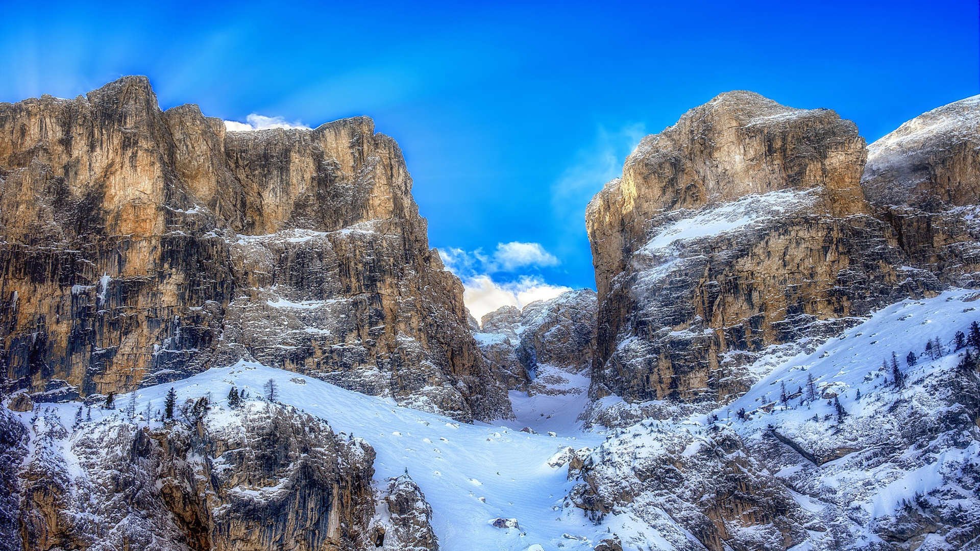 开云体育在线-硬核对决！米切尔核爆输出难救主，巴特勒铁血反击诠释热火魂