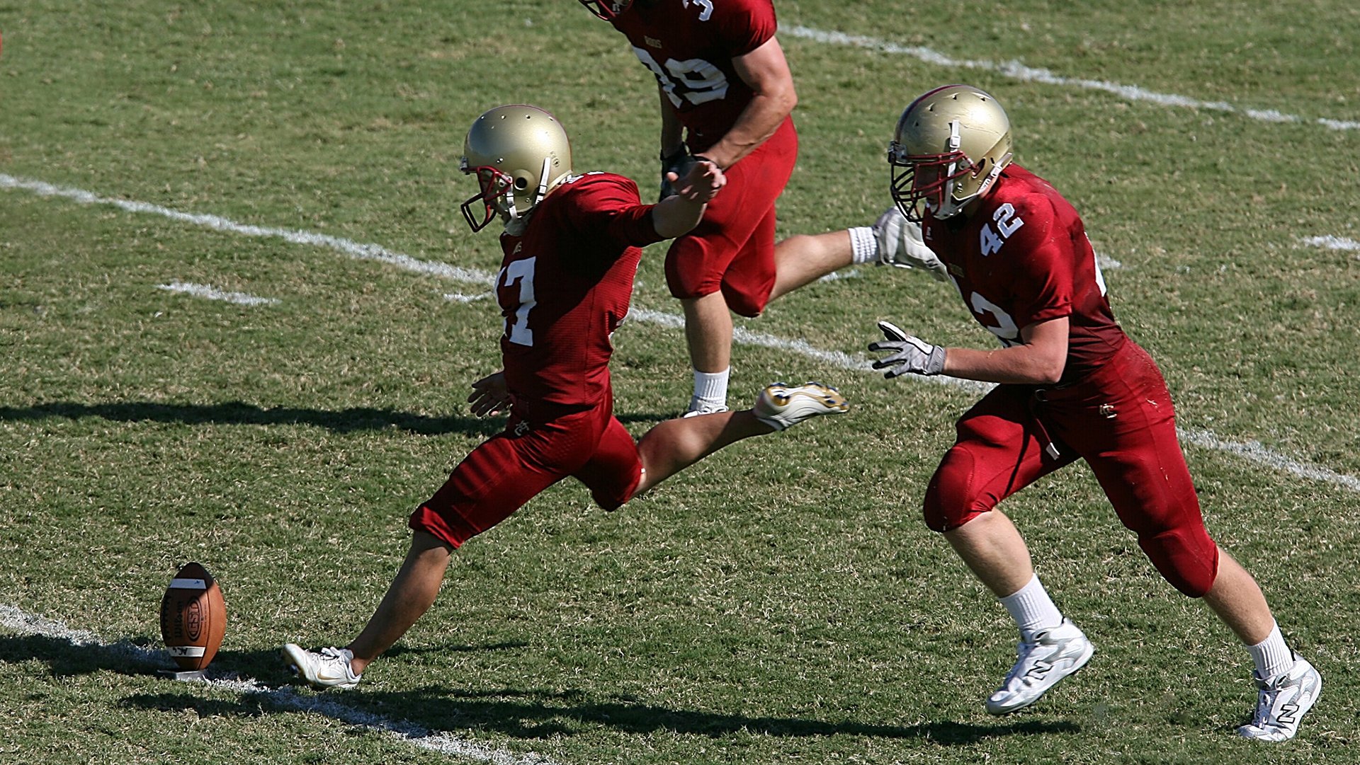 北欧魔术师弗拉霍维奇，一场用脚写诗的节奏暴政